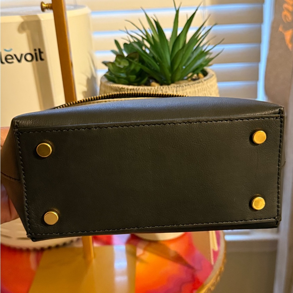 Ted Baker Leather Vanity Bag - Picture 7 of 8